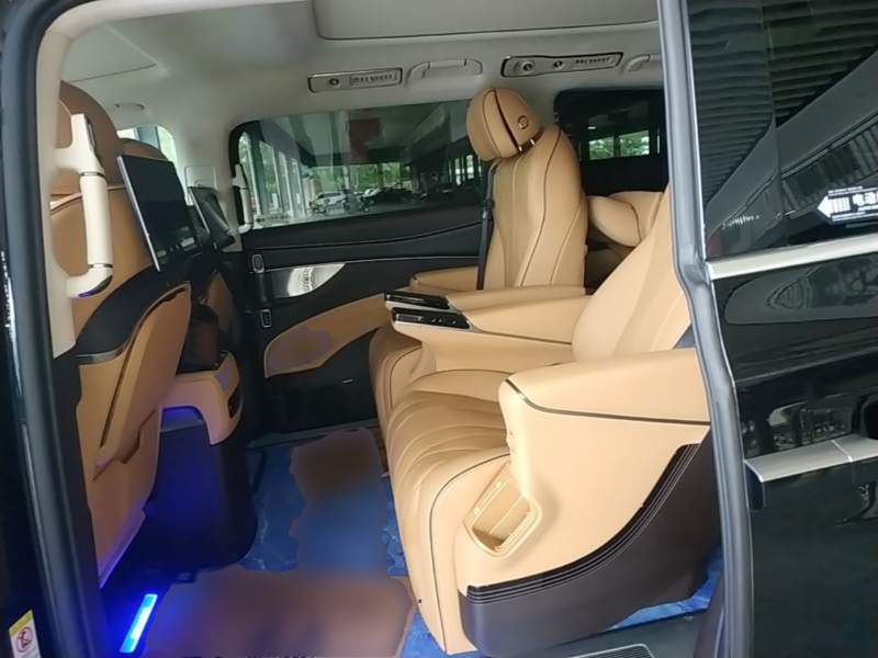 Used Denza D9 2024 EV 600 Four-Wheel-Drive Flagship Model — 16