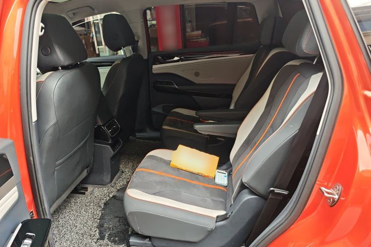 Used Volkswagen ID.6 CROZZ 2021 High-Performance PRIME Edition Left Rear Seat