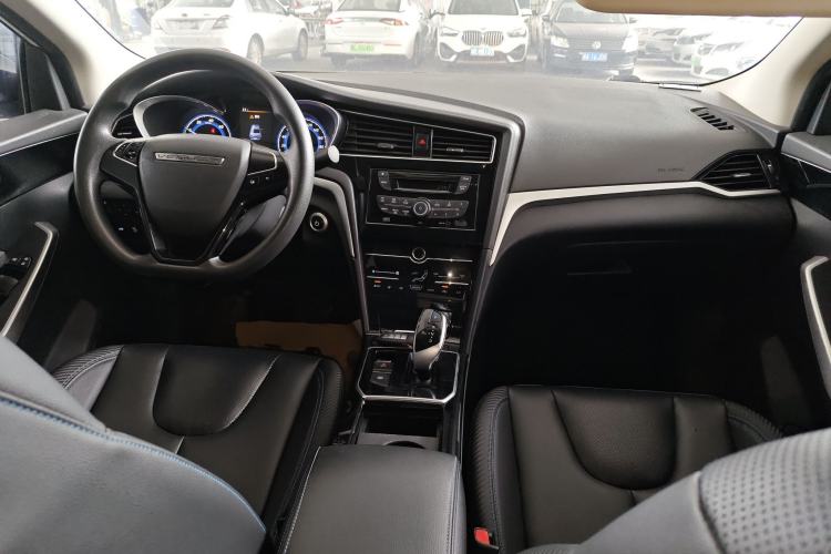 Used Venucia D60EV 2020 Standard Range Smart Drive Edition Center Console