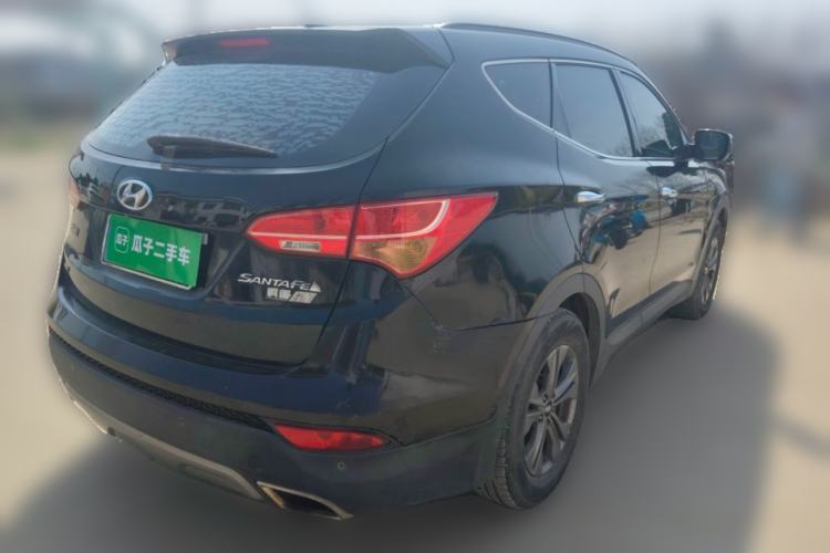 Used Hyundai Santa Fe 2015 2.4L Automatic Two-Wheel Drive Smart Version 5 Seats Rear Right 45 Deg