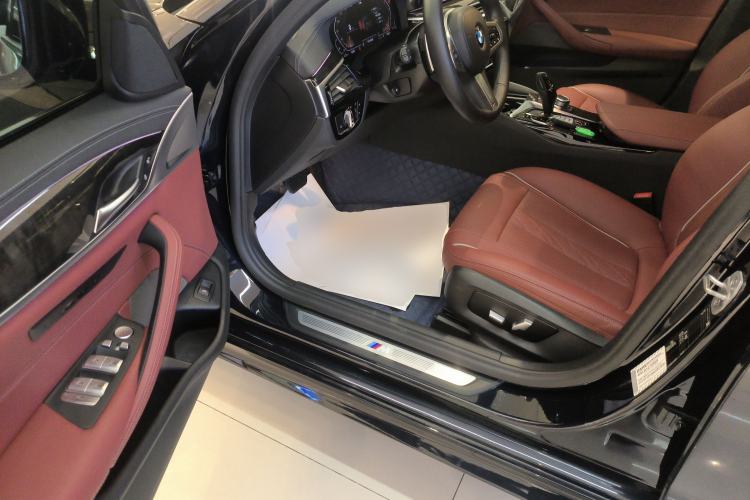 Used BMW 5 Series 2022 Restyled 530Li Leading Edition M Sport Package
