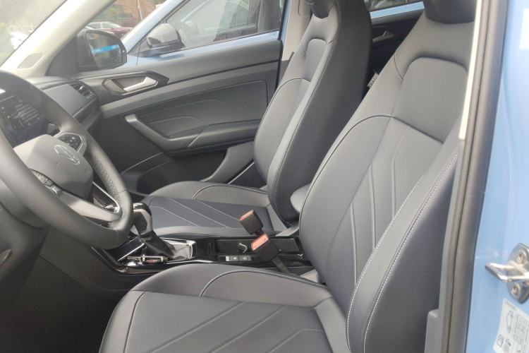 Used Volkswagen Tharu 2025 NewRui 300TSI Prestige Edition
