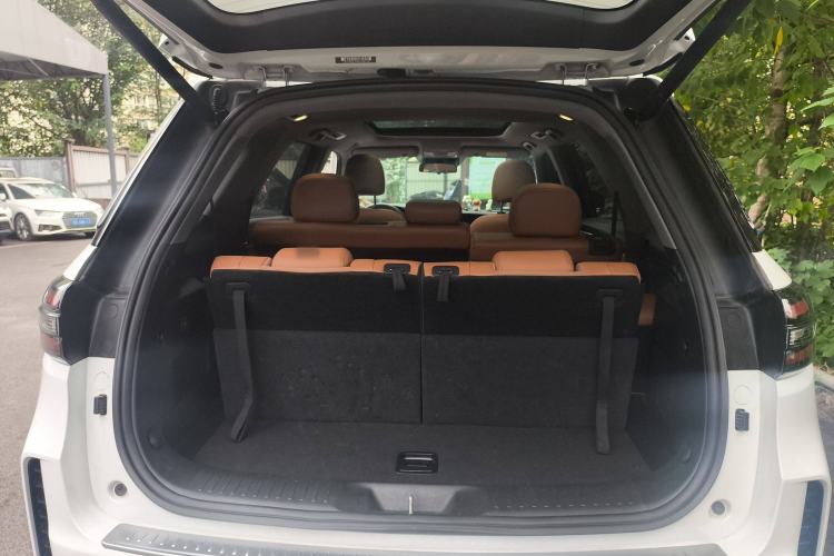 Used Changan CS95 2023 2.0T Two-Wheel Drive Luxury PLUS
