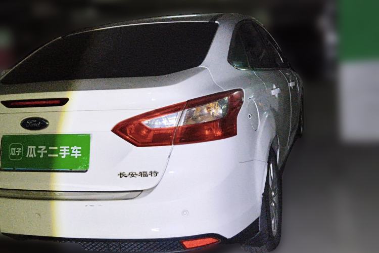 Used Ford Focus 2012 Sedan 1.6L Manual Comfort Model
