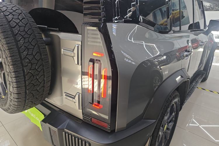 Used JETOUR Traveler 2023 2.0T All-Wheel Drive CrossPRO+