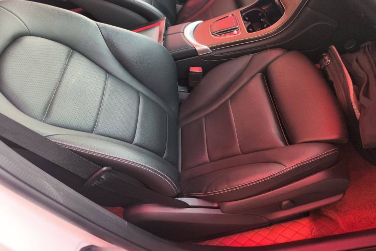 Used Mercedes-Benz GLC 2020 GLC 260 L 4MATIC Luxury Model
