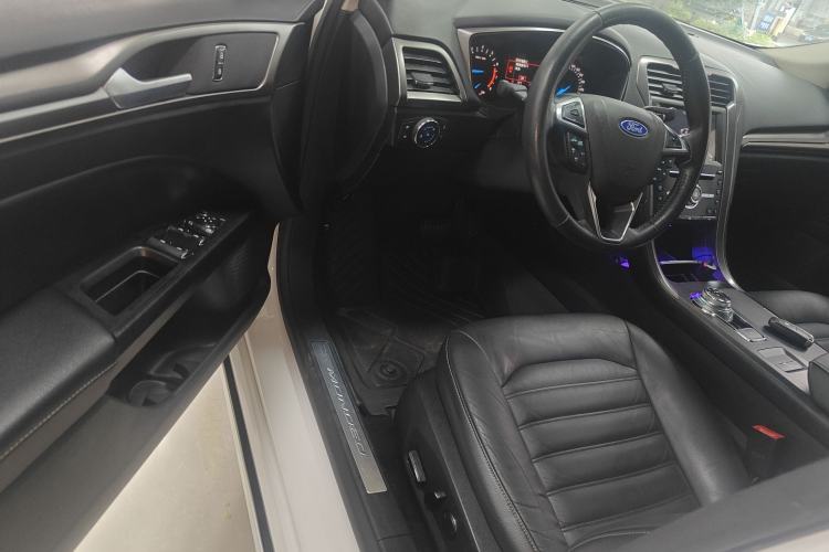 Used Ford Mondeo 2017 EcoBoost 200 Stylish Model Driver Seat