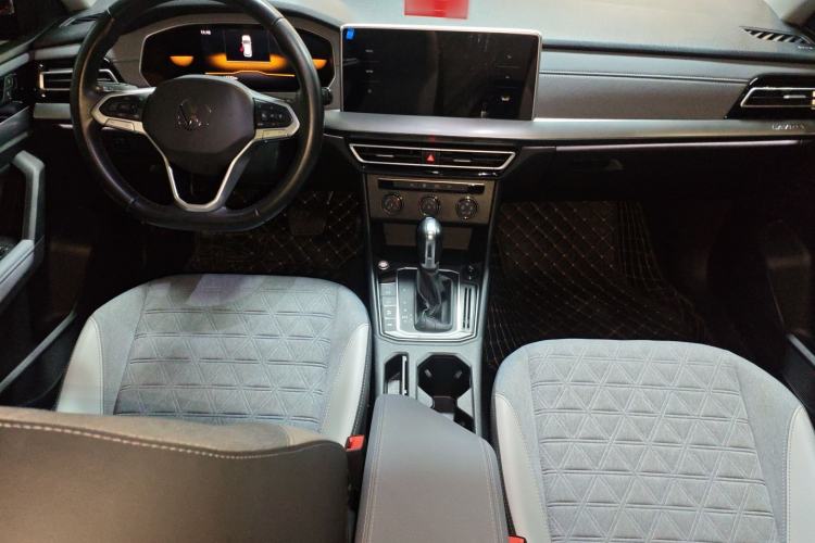 Used Volkswagen Lavida 2023 280TSI DSG Full-Comfort Edition Center Console