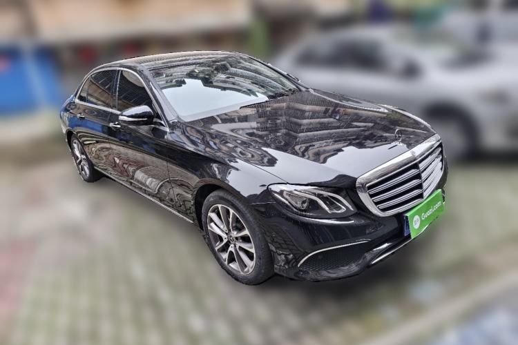 Used Mercedes-Benz E-Class 2020 E 260 L Front Right 45 Deg