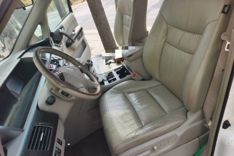 Used Honda Elysion 2015 2.4L VTi-S Prestige Edition Left Front Seat