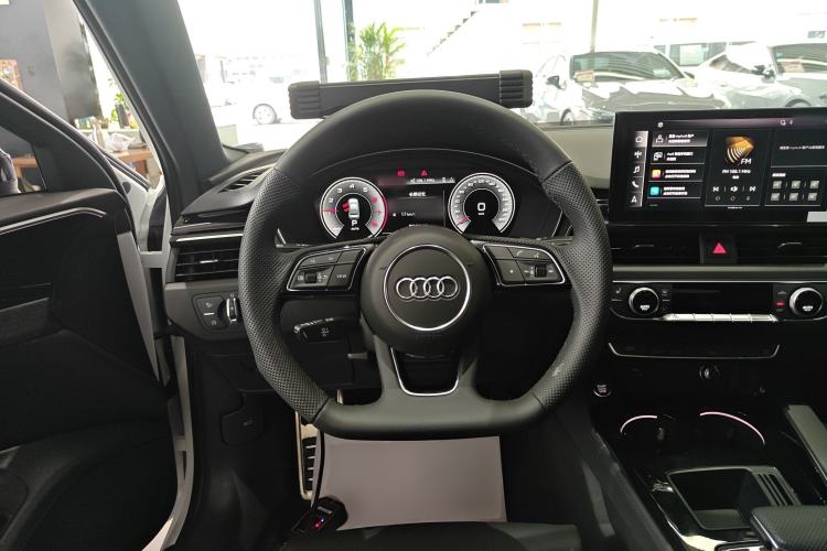 Used Audi A4L 2024 40 TFSI Luxury Dynamic Edition Steering Wheel