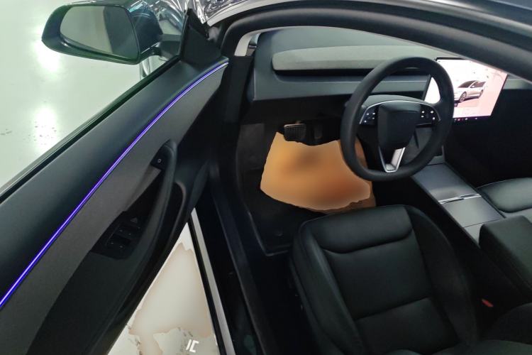 Used Tesla Model 3 2025 Rear-Wheel-Drive Version
