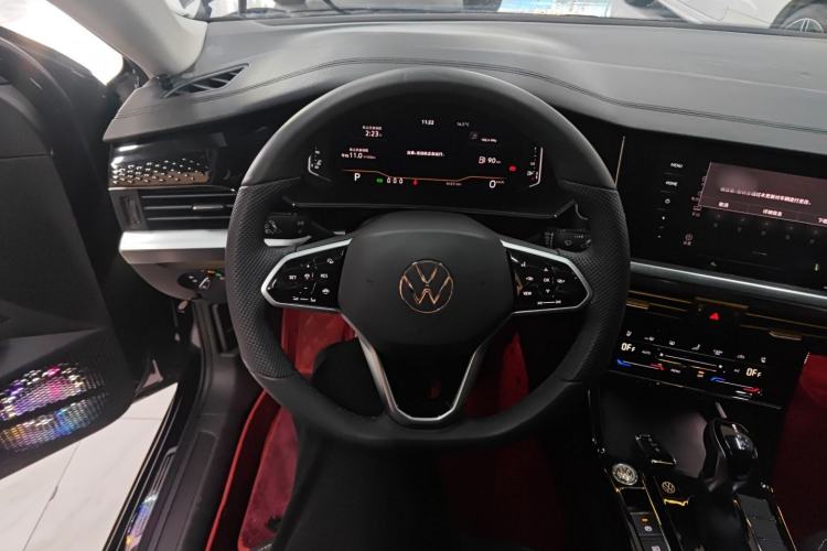 Used Volkswagen Passat 2024 380TSI Starry Elite Edition Steering Wheel