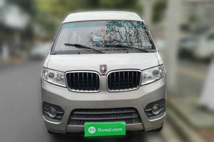 Used Jinbei New Hiace X30L 2021 1.5L Wealth Edition Bus Non-Air-Conditioned China VI Standard SWC15M Front