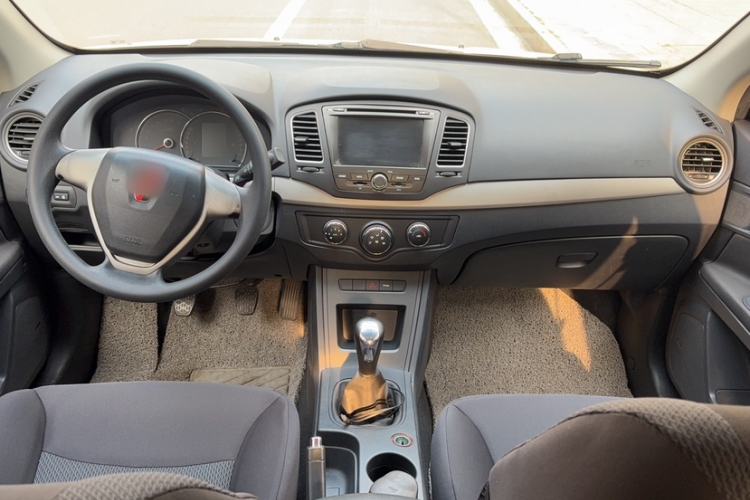 Used Roewe 350 2015 1.5L Manual Luxury Sunroof Edition