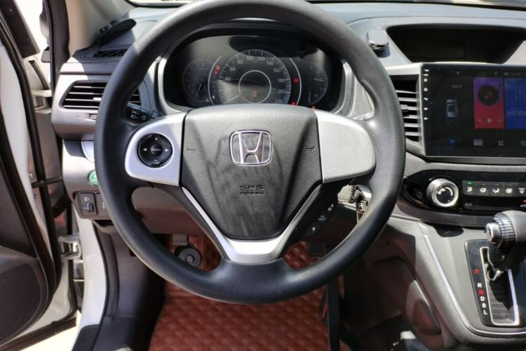 Used Honda CR-V 2015 2.0L two-wheel drive urban version