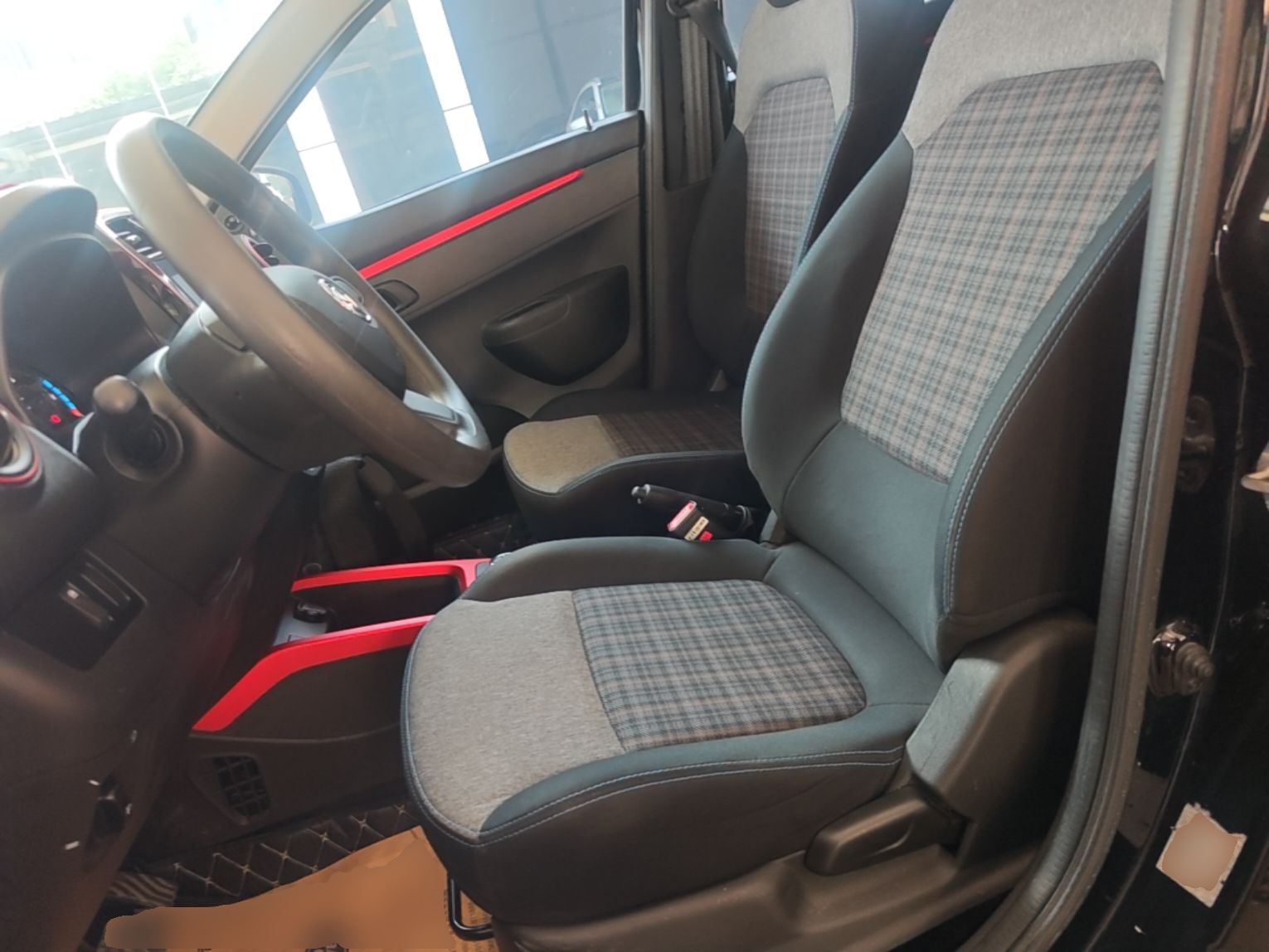 Interior delantero