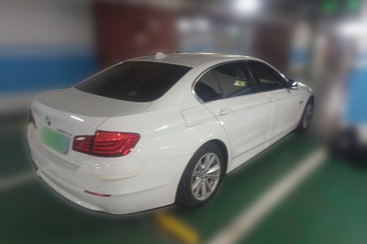 Used BMW 5 Series 2013 525Li Luxury Model
