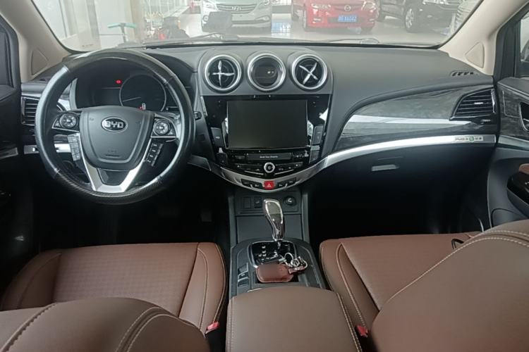 Used BYD S7 2016 2.0T Automatic Prestige Plus