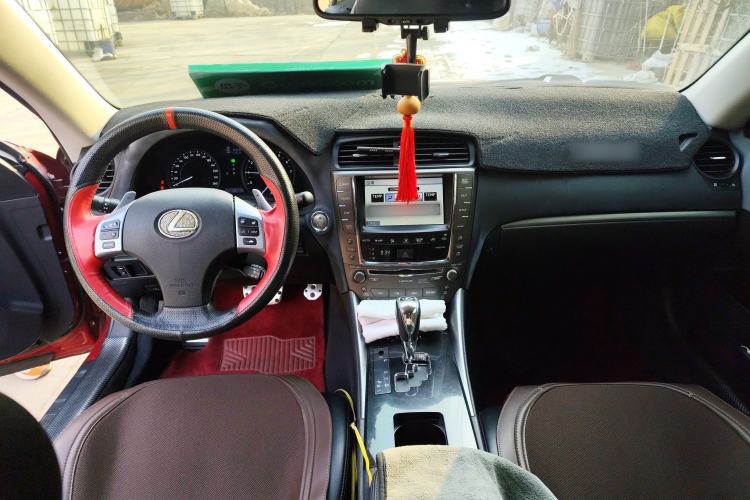 Used Lexus IS 2011 250C
