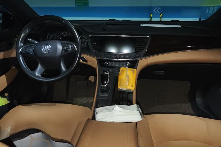 Used Buick LaCrosse 2016 20T Elite Edition Center Console