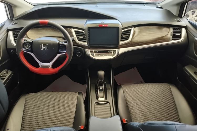 Used Honda Jade 2017 1.8L automatic Comfort version 5 seats
