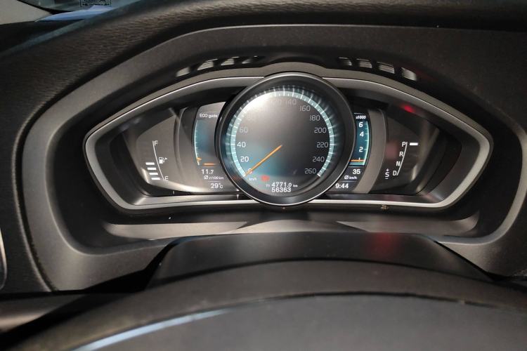 Used Volvo V40 2019 T3 Zhiyi Edition
