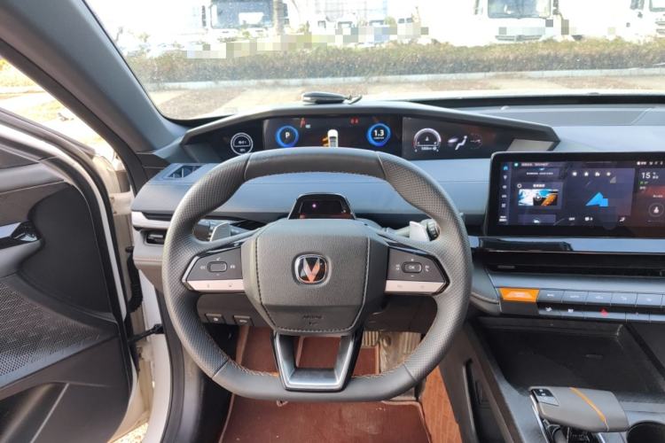 Used CHANGAN UNI-V 2022 1.5T Prestige Version