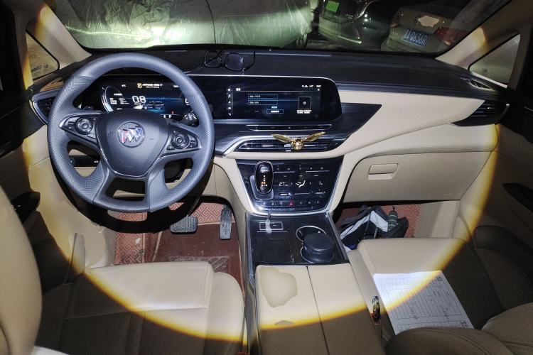 Used Buick GL8 2021 ES Land Cruiser 653T Luxury Edition