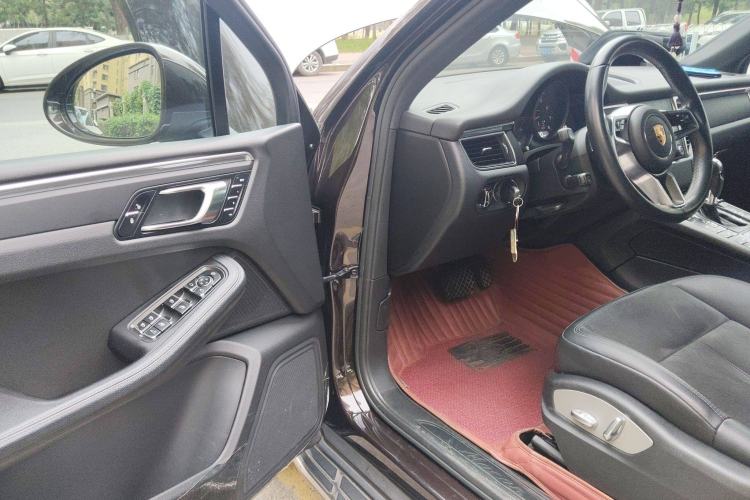 Used Porsche Macan 2017 Macan 2.0T Driver Seat