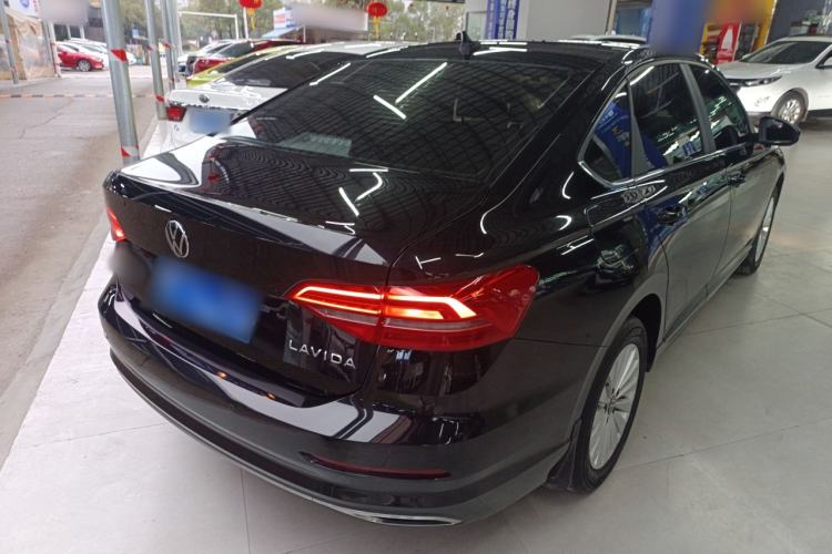 Used Volkswagen Lavida 2021 1.5L Automatic Comfort Edition
