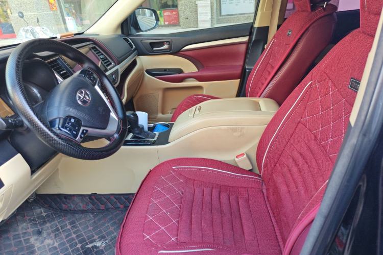 Used Toyota Highlander 2015 2.0T Two-Wheel Drive Elite Edition 7 Seats Left Front Seat