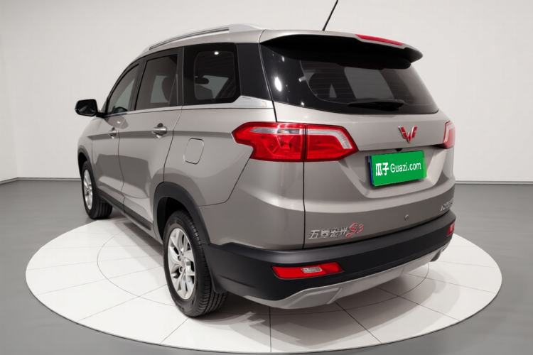 Used Wuling Hongguang S3 2018 1.5T Manual Luxury Model China V Standard