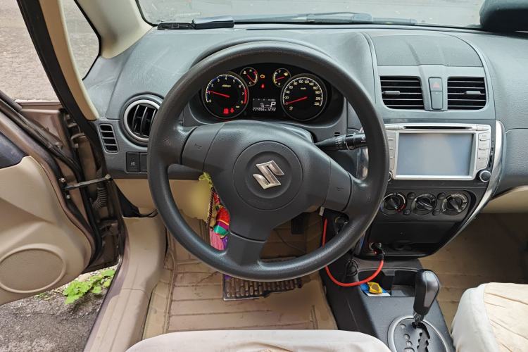 Used Suzuki SX4 S-Cross 2012 1.6L Automatic Comfort Edition Steering Wheel