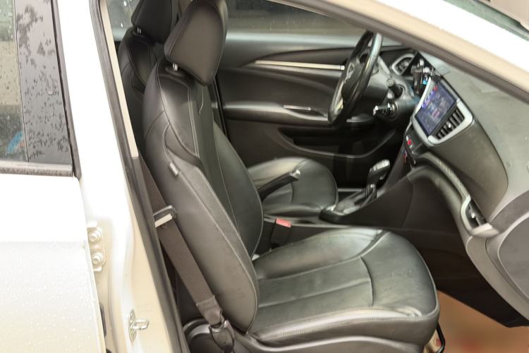 Used Buick GT 2018 18T Automatic Elite Model Right Front Seat