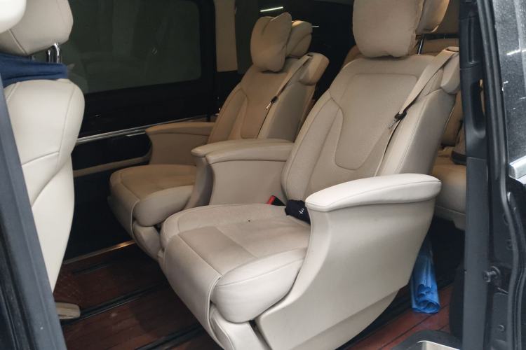 Used Mercedes-Benz V-Class 2018 V 260 L Prestige Extended Version China VI Interior 4