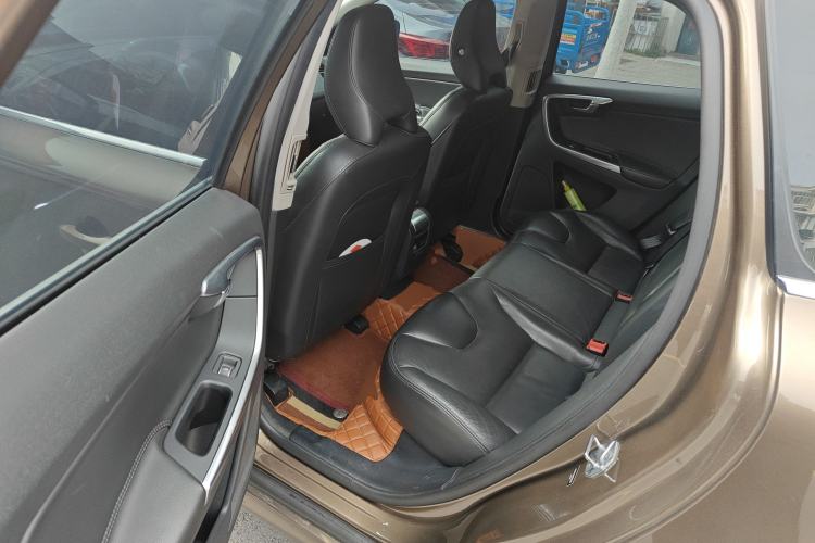 Used Volvo XC60 2017 T5 AWD Smart Upgrade Model