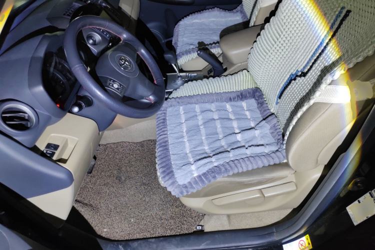 Used Toyota RAV4 2012 Luxurious Edition 2.0L Automatic All-Wheel Drive