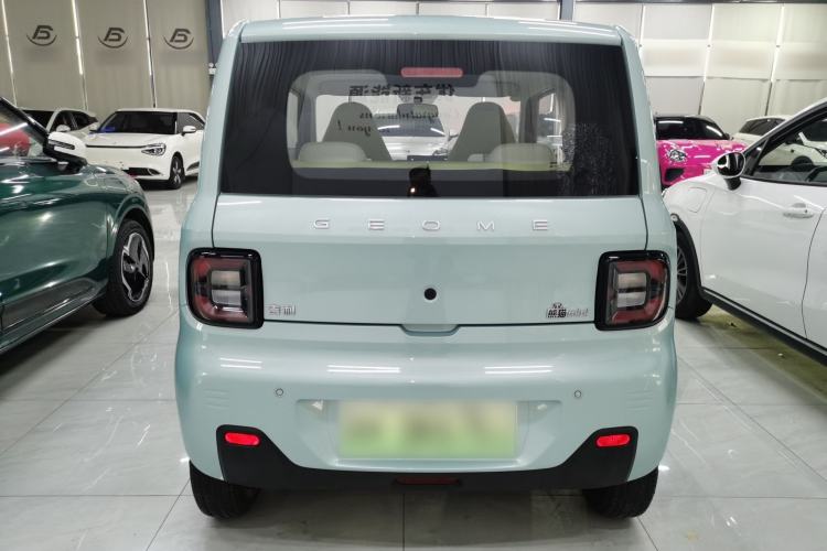 Used Geely Galaxy Panda 2024 Panda Mini 200km Endurance Bear
