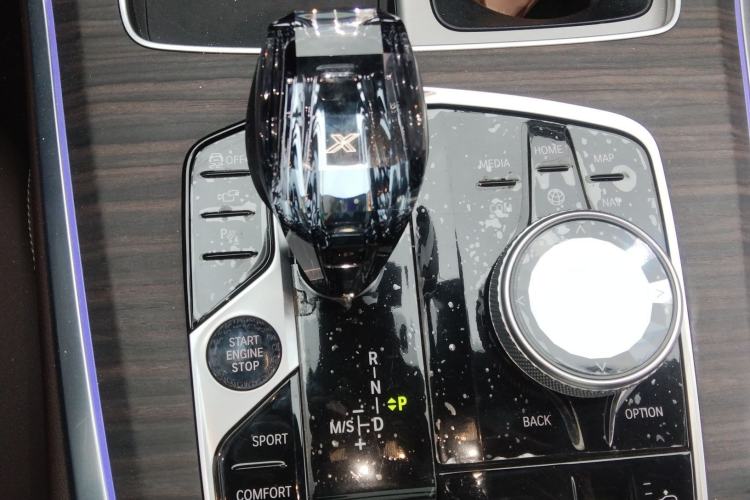 Used BMW X5 2022 Restyled xDrive 40Li Luxury Edition M Sport Package Gear Lever