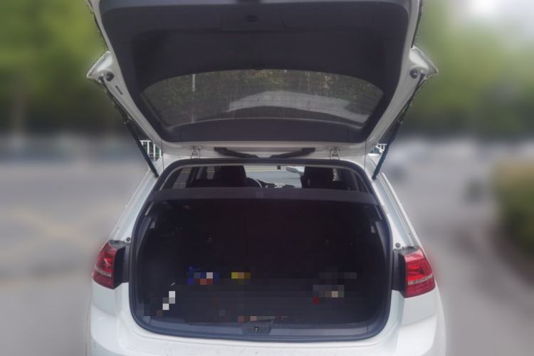 Used Volkswagen Golf 2017 1.6L Automatic Comfort Million-Vehicle Anniversary Edition Trunk