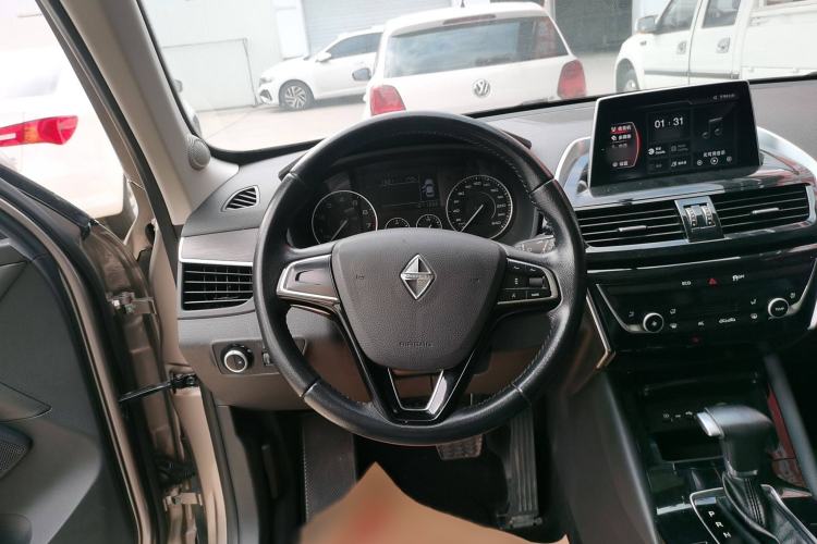 Used BORGWARD BX5 2017 20TGDI Automatic Two-Wheel Drive Pioneer Edition
