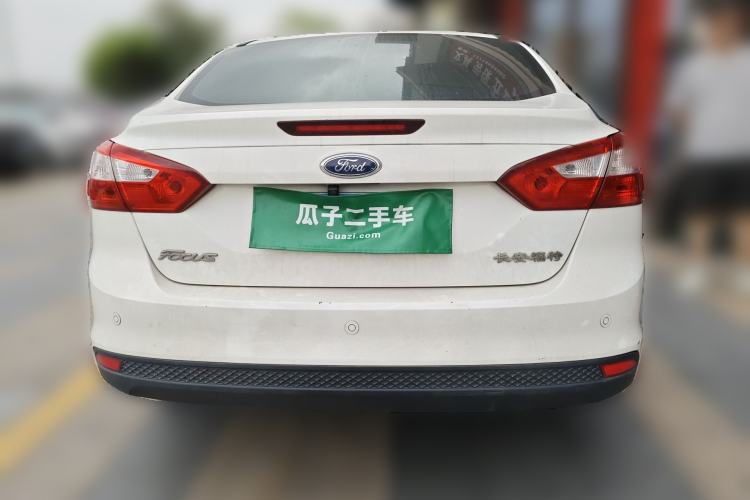 Used Ford Focus 2012 Sedan 1.6L Automatic Fashion Edition