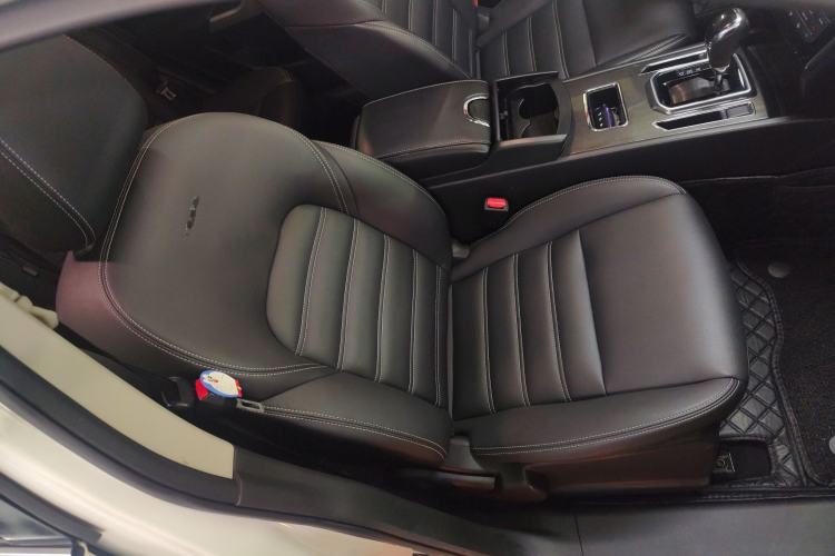 Used Venucia T90 2018 2.0L CVT Smart Connect Luxury Edition China V Standard
