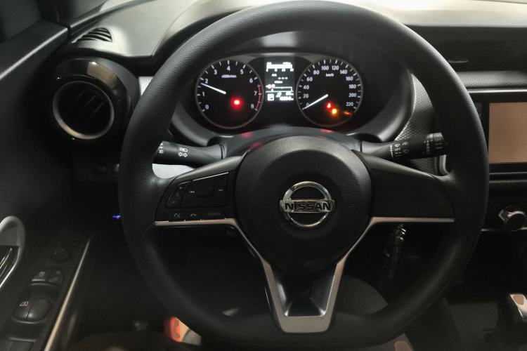 Used Nissan Kicks 2019 1.5L CVT Cool Enjoy Edition