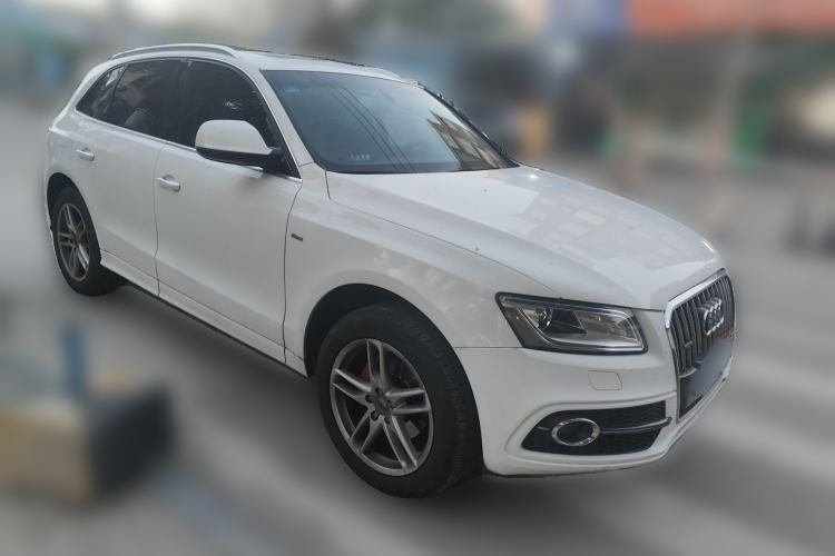 Used Audi Q5 2018 Collector's Edition 40 TFSI Technology Model