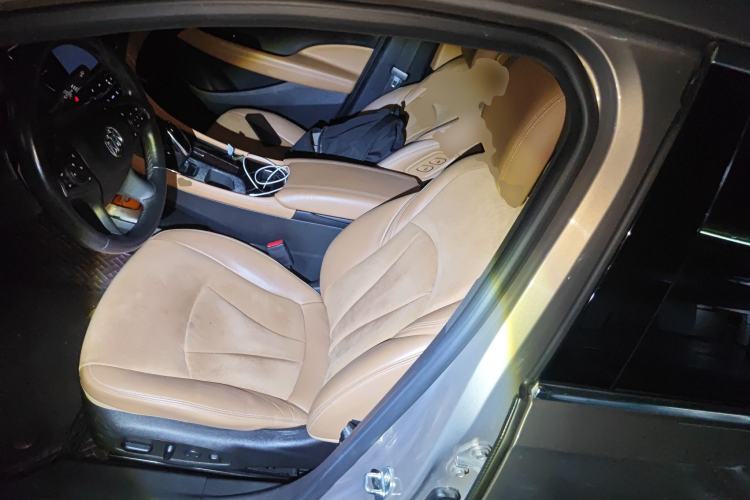 Used Buick LaCrosse 2016 28T Luxury Version
