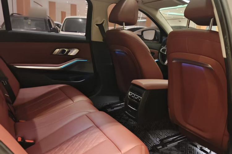 Used BMW i3 2022 eDrive 35 L
