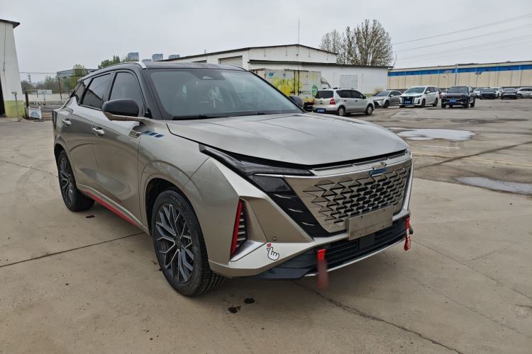 Used CHANGAN OSHAN Z6 2023 Blue Whale 1.5T DCT Smart Edition Exterior 1