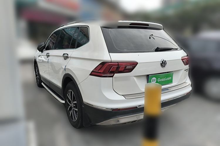 Used Volkswagen Tiguan L 2017 330TSI Automatic Two-Wheel Drive Luxury Edition Rear Left 45 Deg